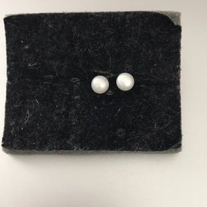 small pearl earrings